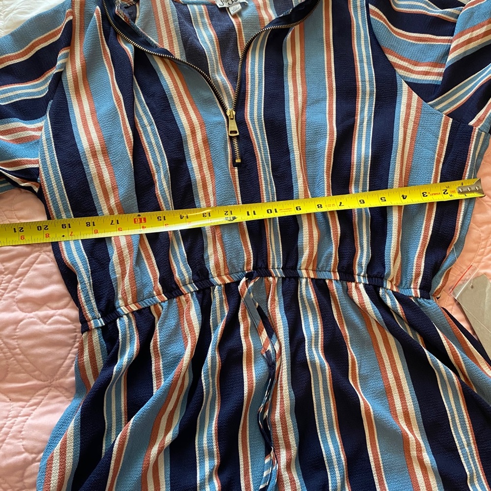 NWT 3/4 sleeve Dress - Picture 5 of 8